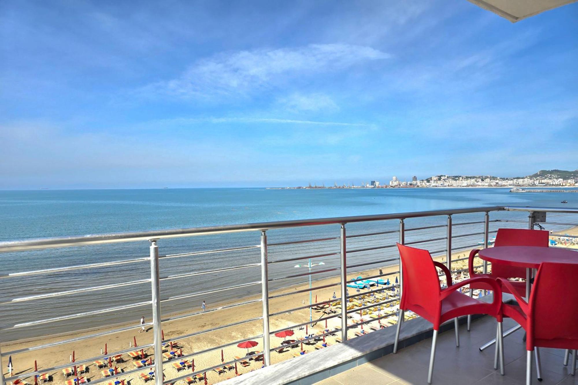 Sea View Apartments In Durrës Zewnętrze zdjęcie